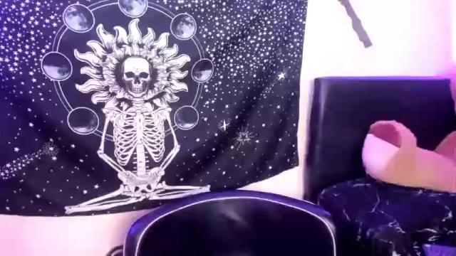 Image 3 of selenered1 Stream on Chaturbate on 16 months ago