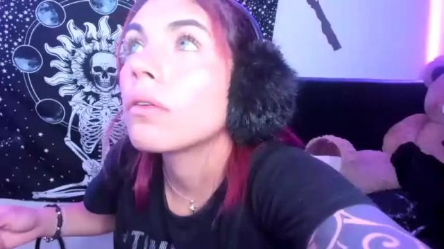 Image 3 of selenered1 Stream on Chaturbate on 16 months ago