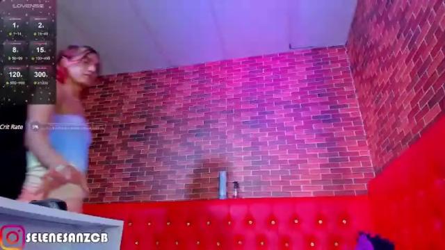Image 2 of selenesanz Stream on Chaturbate on 13 months ago