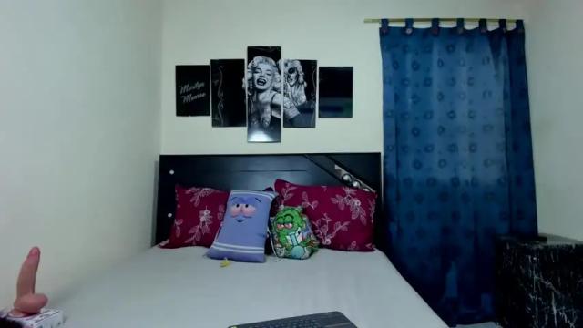 Image 11 of selenestewart Stream on Chaturbate on 15 months ago