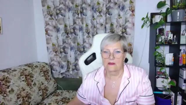 Image 3 of selenna57 Stream on Chaturbate on 8 months ago