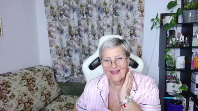 Image 8 of selenna57 Stream on Chaturbate on 8 months ago