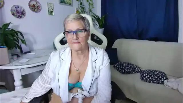 Image 2 of selenna57 Stream on Chaturbate on 23 days ago