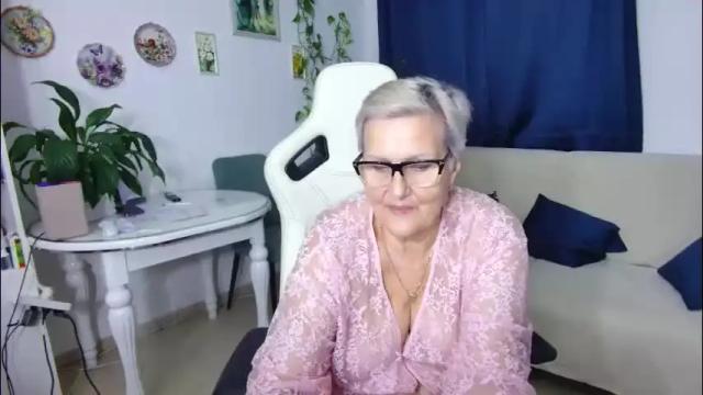 Image 10 of selenna57 Stream on Chaturbate on 19 days ago