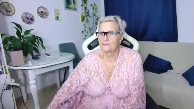 Image 11 of selenna57 Stream on Chaturbate on 19 days ago