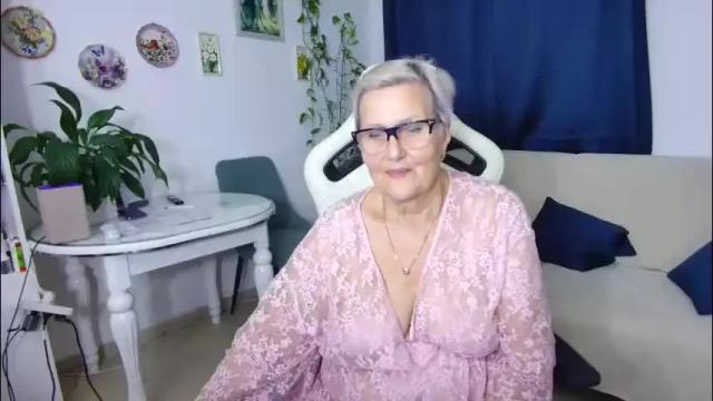 Image 2 of selenna57 Stream on Chaturbate on 19 days ago