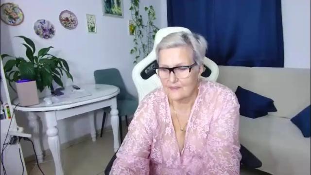 Image 3 of selenna57 Stream on Chaturbate on 19 days ago