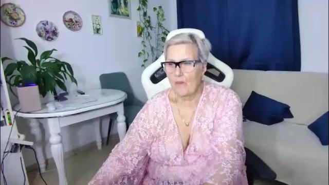 Image 4 of selenna57 Stream on Chaturbate on 19 days ago