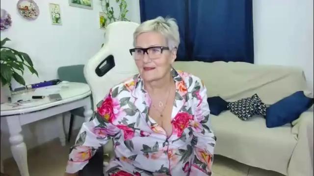 Image 2 of selenna57 Stream on Chaturbate on 23 days ago