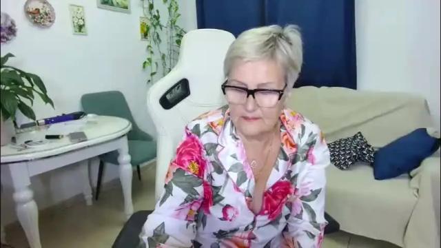 Image 3 of selenna57 Stream on Chaturbate on 23 days ago