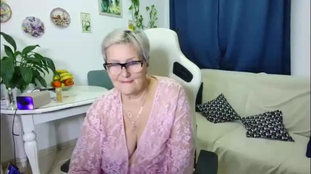 Image 12 of selenna57 Stream on Chaturbate on 12 days ago