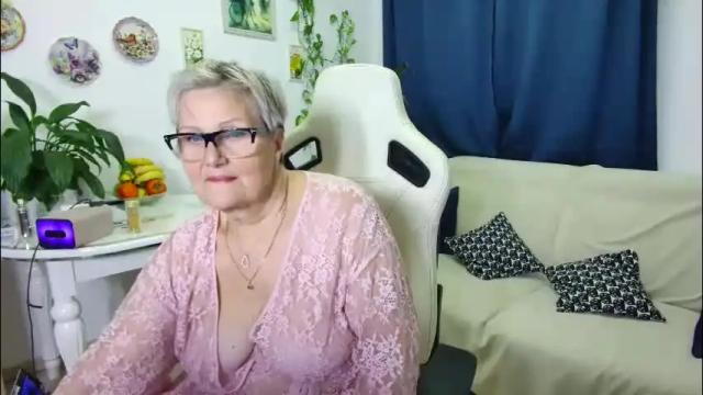 Image 2 of selenna57 Stream on Chaturbate on 12 days ago