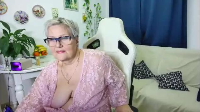 Image 7 of selenna57 Stream on Chaturbate on 12 days ago