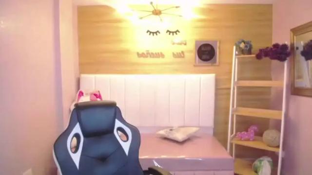 Thumbnail 2, selenne_a's Stream at Chaturbate, 16 months ago
