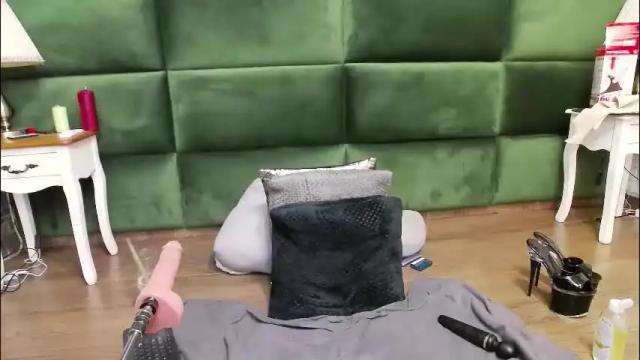 Image 6 of selensummer Stream on Chaturbate on 24 days ago