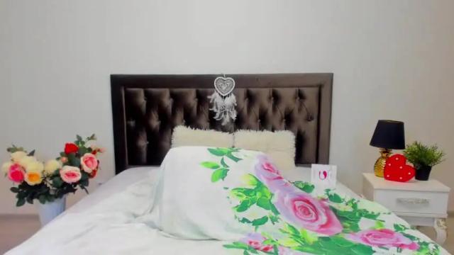 Image 2 of selestamagic Stream on Chaturbate on 24 months ago