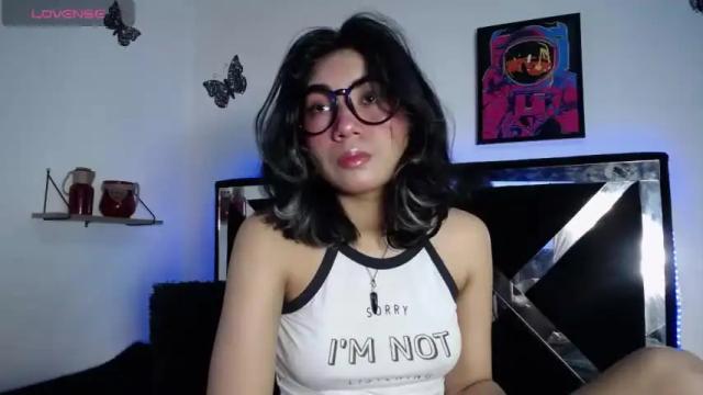 Image 7 of selin_celikk Stream on Chaturbate on 12 months ago