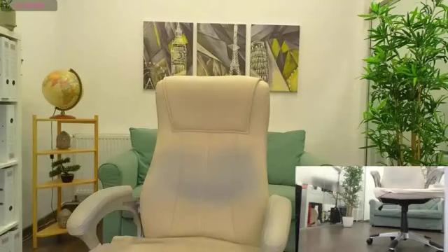 Image 3 of selinesole_ Stream on Chaturbate on 13 months ago