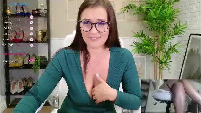 Image 2 of selinesole_ Stream on Chaturbate on 2 months ago