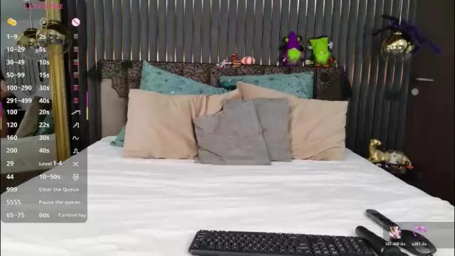 Image 12 of selinesole_ Stream on Chaturbate on 7 hours ago