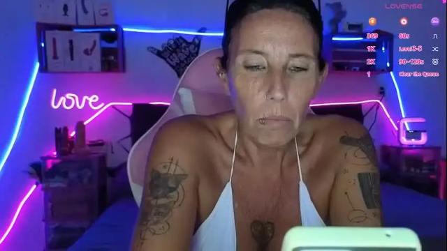 Image 3 of selvaggia_del_caribe Stream on Chaturbate on 1 month ago