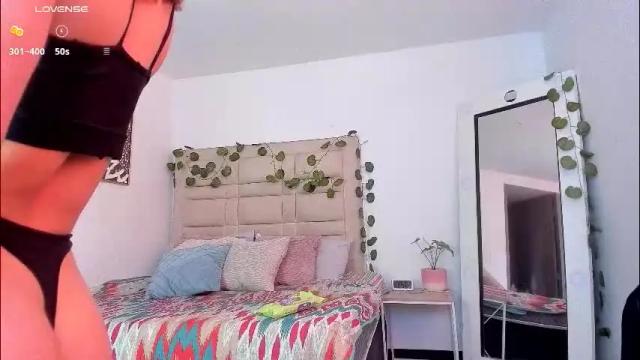 Image 2 of selyn_ Stream on Chaturbate on 1 month ago