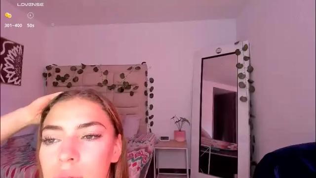 Image 6 of selyn_ Stream on Chaturbate on 1 month ago