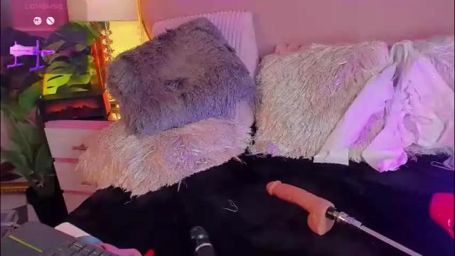 Image 10 of senniabella Stream on Chaturbate on 20 days ago