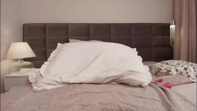 Image 4 of sensual_jasmine Stream on Chaturbate on 1 month ago