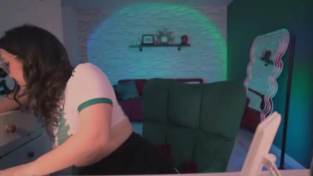 Image 3 of sensual_jassmine Stream on Chaturbate on 13 months ago