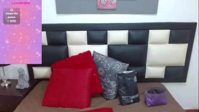 Image 7 of sensual_natalie Stream on Chaturbate on 1 month ago