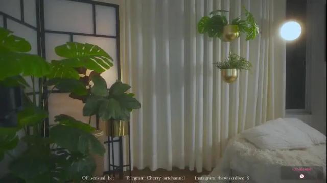Image 4 of sensualcherry_ Stream on Chaturbate on 14 days ago