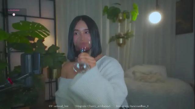 Image 3 of sensualcherry_ Stream on Chaturbate on 12 days ago