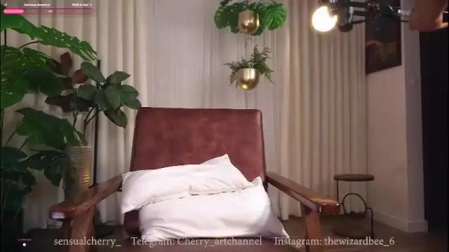 Image 3 of sensualcherry_ Stream on Chaturbate on 1 month ago