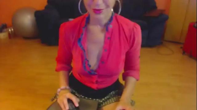 Image 2 of sensualmyra Stream on Chaturbate on 7 days ago