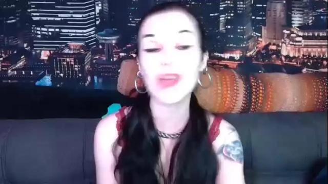 Image 4 of seraphinmunster Stream on Chaturbate on 16 months ago