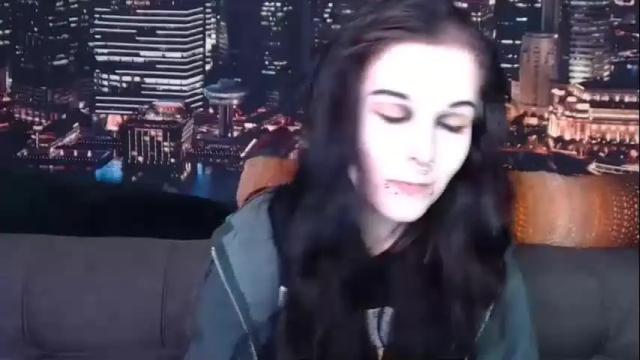 Image 7 of seraphinmunster Stream on Chaturbate on 16 months ago