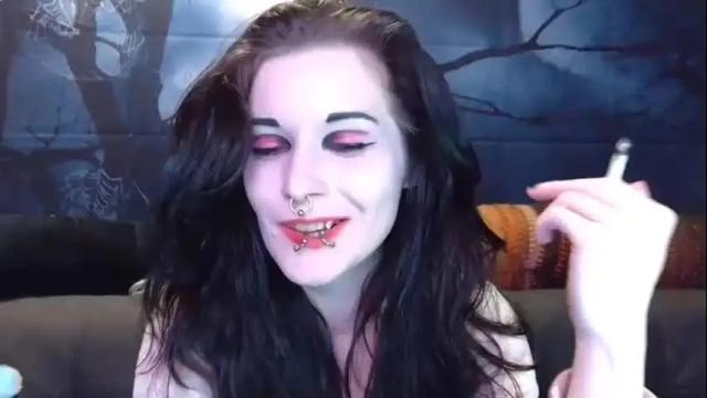 Image 4 of seraphinmunster Stream on Chaturbate on 15 months ago
