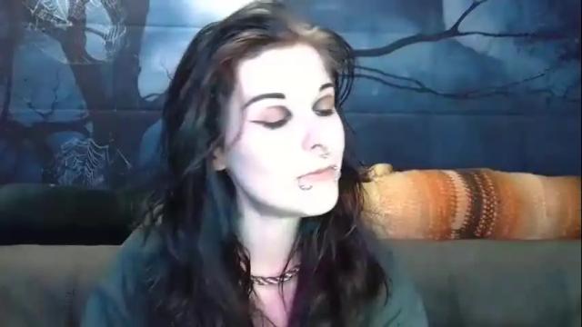 Image 2 of seraphinmunster Stream on Chaturbate on 15 months ago