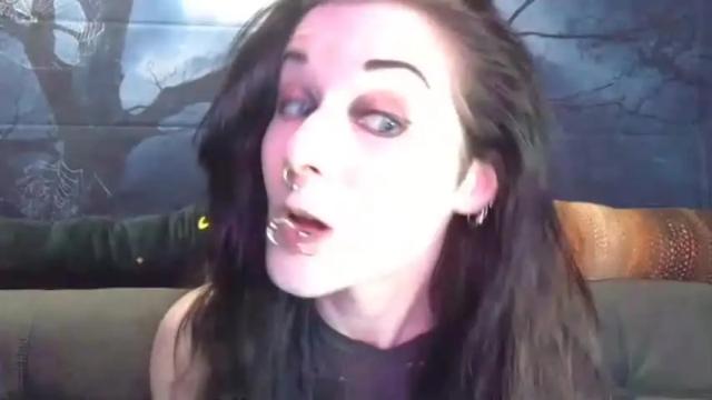 Image 4 of seraphinmunster Stream on Chaturbate on 14 months ago