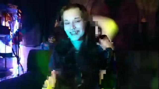 Image 10 of seraphinmunster Stream on Chaturbate on 2 months ago