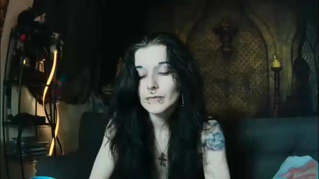 Image 8 of seraphinmunster Stream on Chaturbate on 22 days ago