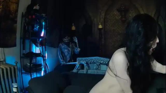 Image 2 of seraphinmunster Stream on Chaturbate on 2 months ago