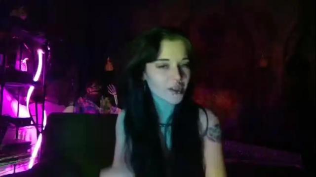 Image 11 of seraphinmunster Stream on Chaturbate on 2 months ago