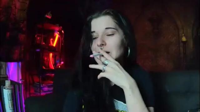 Image 3 of seraphinmunster Stream on Chaturbate on 1 month ago