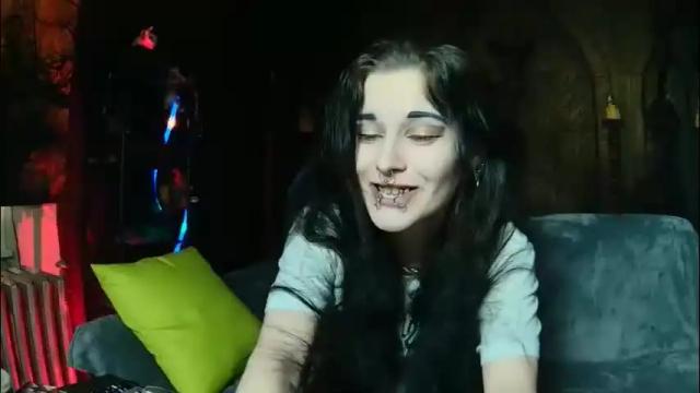 Image 7 of seraphinmunster Stream on Chaturbate on 20 days ago