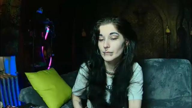 Image 8 of seraphinmunster Stream on Chaturbate on 20 days ago