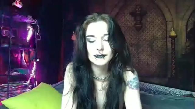 Image 6 of seraphinmunster Stream on Chaturbate on 19 days ago