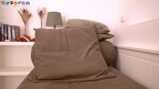 Image 3 of serareads Stream on Chaturbate on 1 month ago