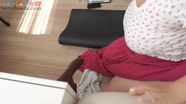 Image 11 of serareads Stream on Chaturbate on 5 days ago